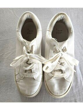 A New Day Maddison Lace Up Low Top Walking Sneakers Normcore Preppy Womens 7